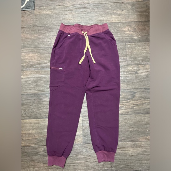 Figs Pants - Figs technical collection size medium women’s purple scrub pants